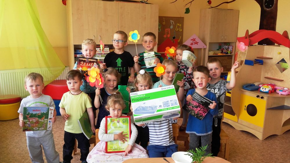 DIDŽIUOJAMĖS EKOLOGINIO KONKURSO ,,ŽALIOJI PALANGĖ“ LAUREATAIS