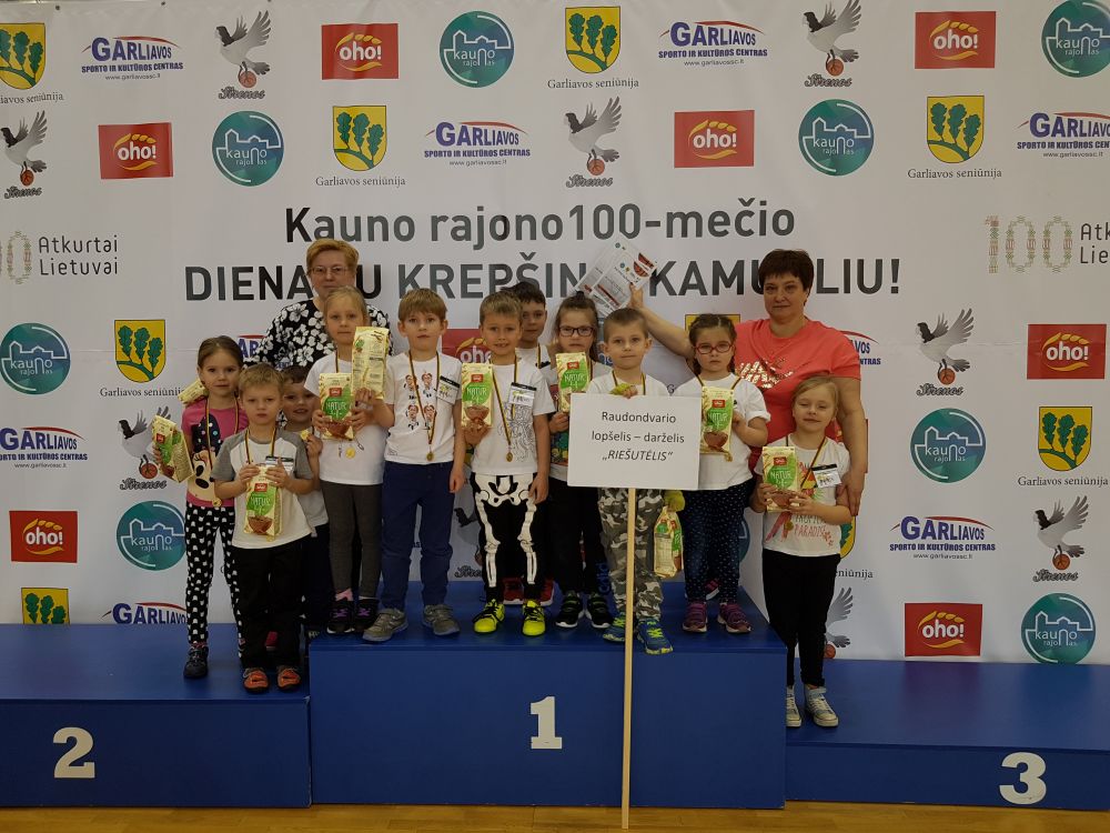 Dalyvavome šventėje „100-mečio diena su krepšinio kamuoliu“
