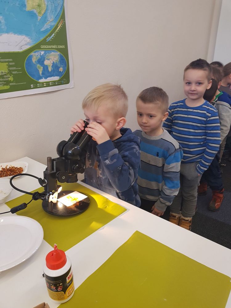 VI grupės išvyka į Raudondvario dvaro menų inkubatorių