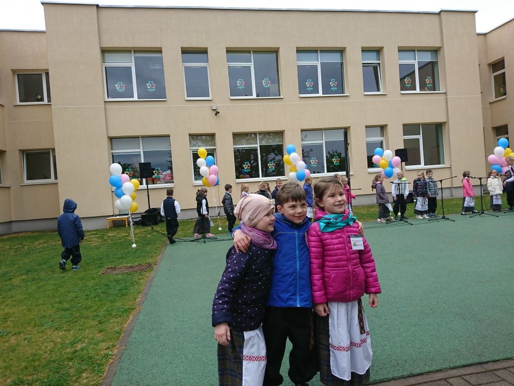 Dalyvavome Vilkijos l/d “Daigelis” muzikinėje-meninėje šventėje “Nors esi maža, bet didi”